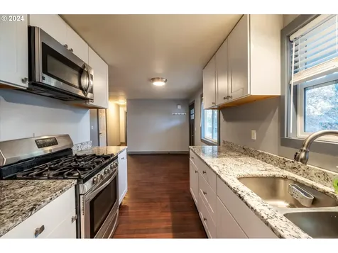 6313 Dennis Drive Klamath Falls OR 97603