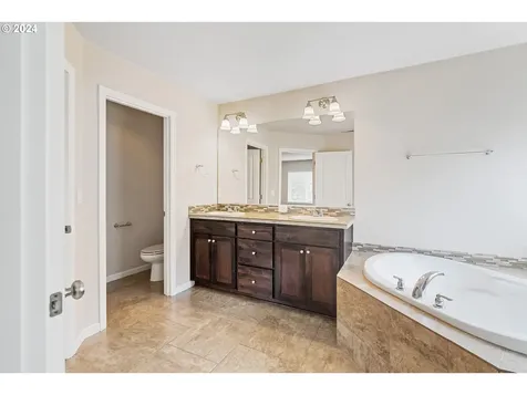 6848 Nw 164th Avenue Portland OR 97229