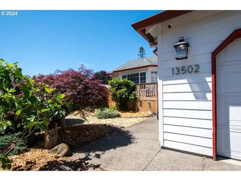13502 Ne 1st Place Vancouver WA 98685