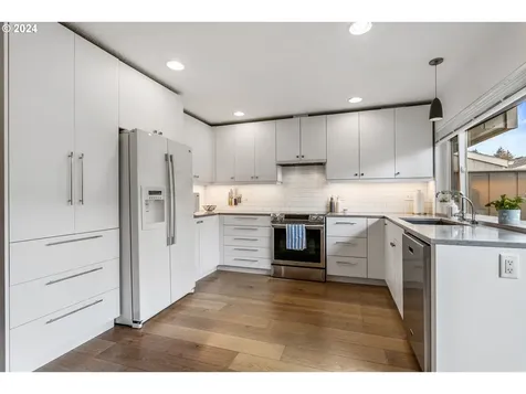 1819 Boca Ratan Drive Lake Oswego OR 97034