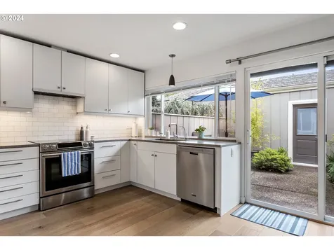 1819 Boca Ratan Drive Lake Oswego OR 97034