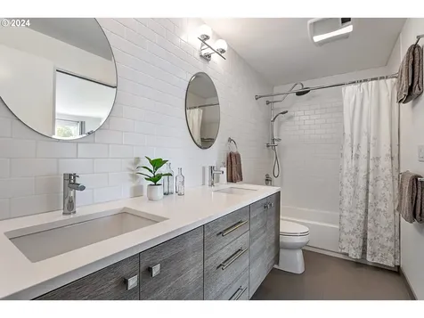 1819 Boca Ratan Drive Lake Oswego OR 97034