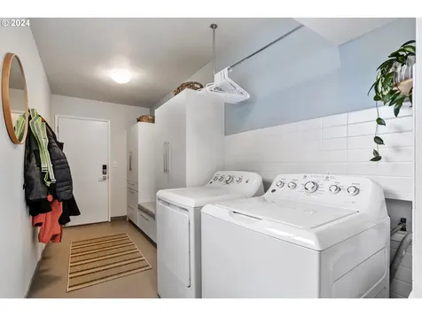1819 Boca Ratan Drive Lake Oswego OR 97034