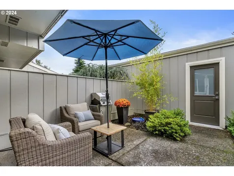 1819 Boca Ratan Drive Lake Oswego OR 97034