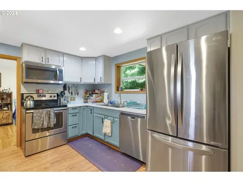 6120 Tillamook Avenue Bay City OR 97107