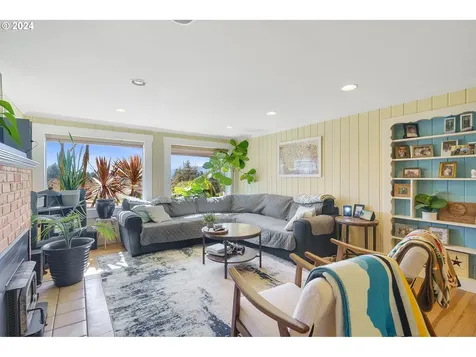6120 Tillamook Avenue Bay City OR 97107
