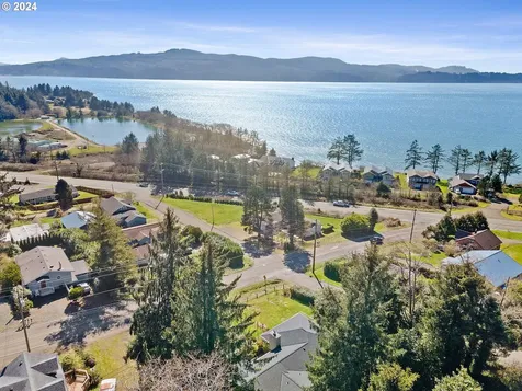 6120 Tillamook Avenue Bay City OR 97107