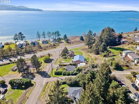 6120 Tillamook Avenue Bay City OR 97107