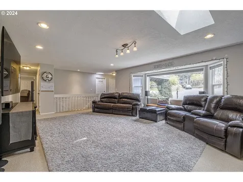 15885 Sw Barnard Court Beaverton OR 97007