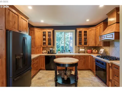 1973 SE Duncan Drive Hillsboro OR 97123