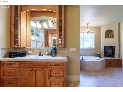 1973 SE Duncan Drive Hillsboro OR 97123