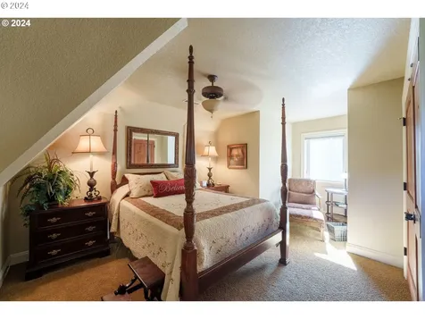 1973 SE Duncan Drive Hillsboro OR 97123