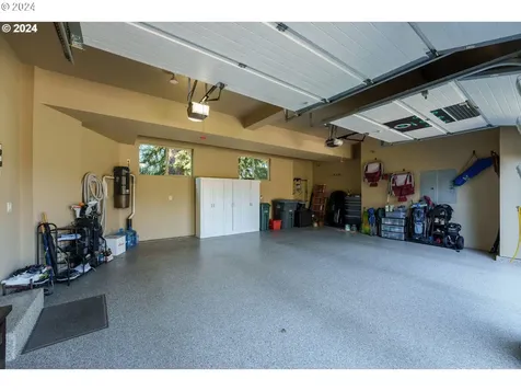 1973 SE Duncan Drive Hillsboro OR 97123
