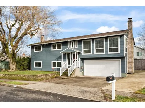 1324 NE Barnes Court Gresham OR 97030