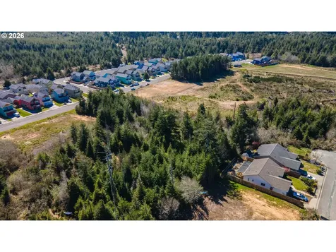 Lot 2024702 Coos Bay OR 97420