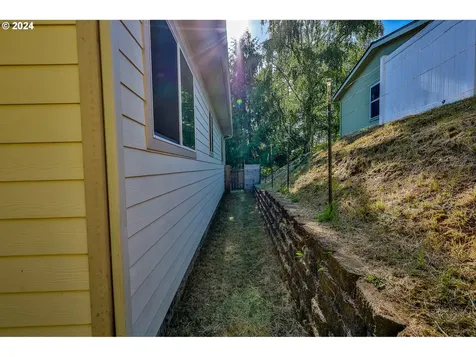 644 9th Avenue Coos Bay OR 97420