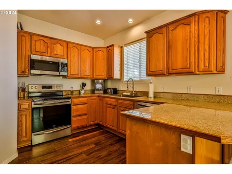 644 9th Avenue Coos Bay OR 97420