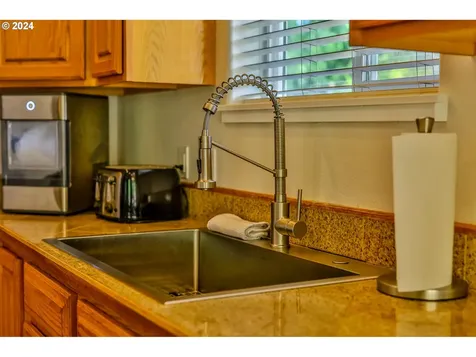 644 9th Avenue Coos Bay OR 97420