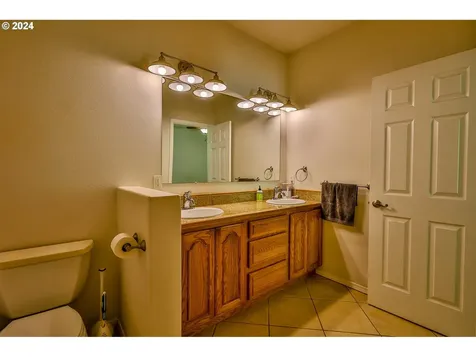 644 9th Avenue Coos Bay OR 97420