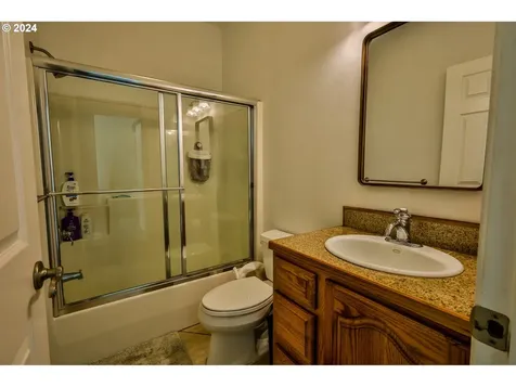 644 9th Avenue Coos Bay OR 97420
