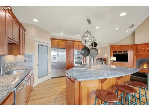 17750 SW Snowberry Court Sherwood OR 97140