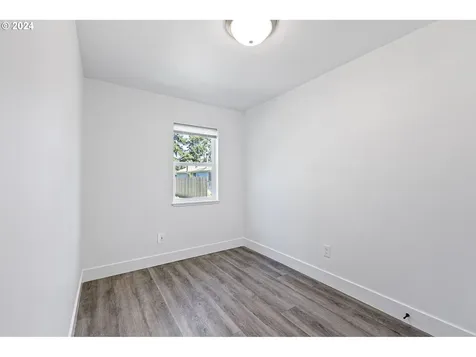 379 S 51st Place Springfield OR 97478