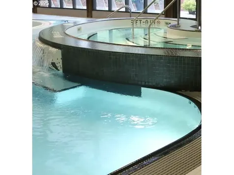 3101 Mcnary Parkway Lake Oswego OR 97035