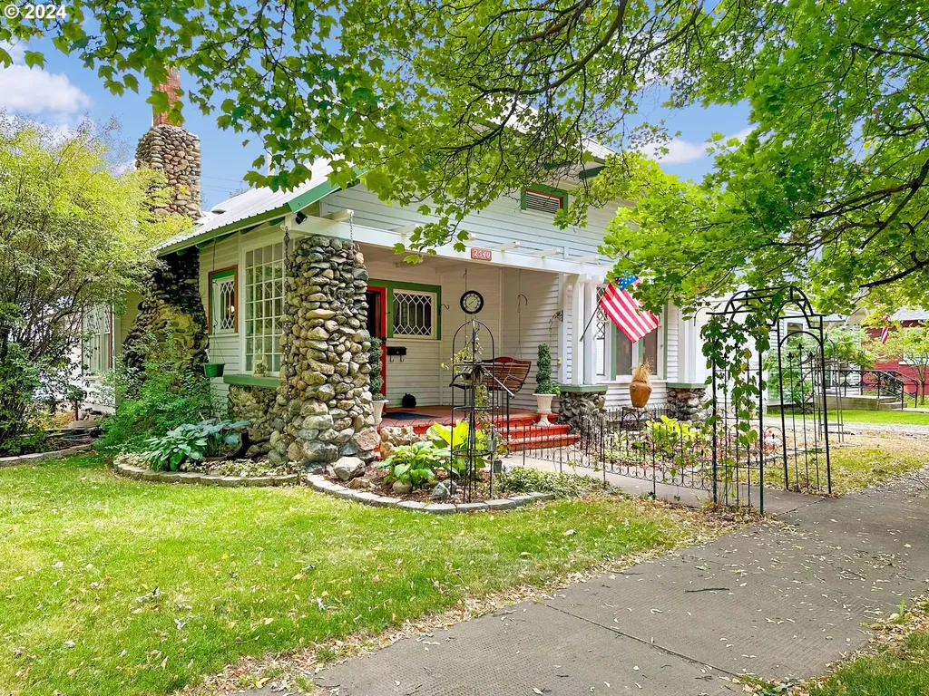 2540 3rd Street Baker City OR 97814