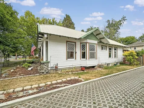 2540 3rd Street Baker City OR 97814