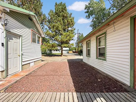 2540 3rd Street Baker City OR 97814