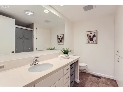 16815 SW 129th Avenue Portland OR 97224