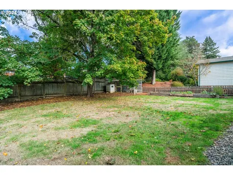 5829 SW Texas Street Portland OR 97219
