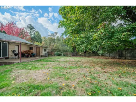 5829 SW Texas Street Portland OR 97219