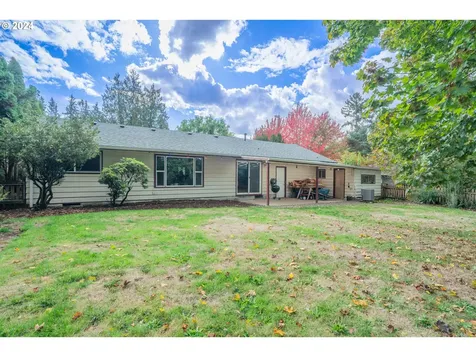 5829 SW Texas Street Portland OR 97219