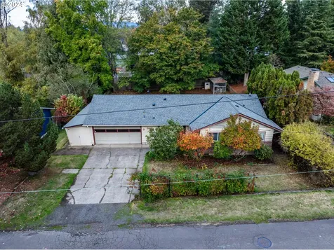 5829 SW Texas Street Portland OR 97219