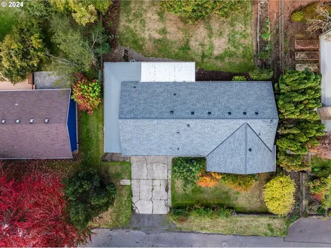 5829 SW Texas Street Portland OR 97219