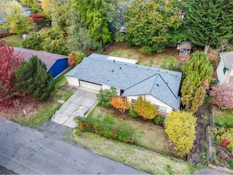 5829 SW Texas Street Portland OR 97219