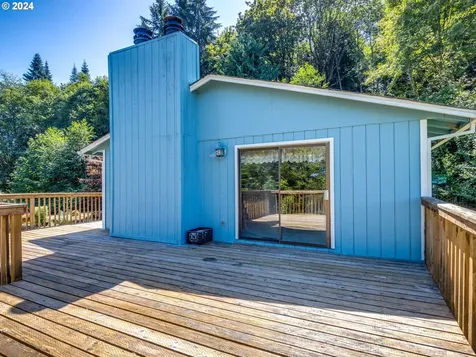 301 Cedar Hills Road Longview WA 98632