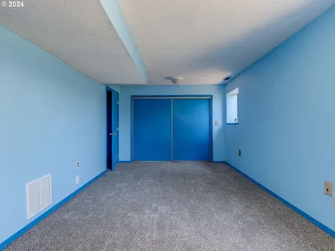 301 Cedar Hills Road Longview WA 98632