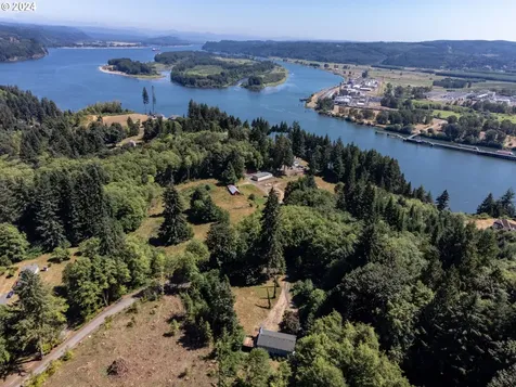 301 Cedar Hills Road Longview WA 98632