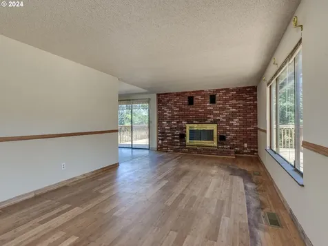 301 Cedar Hills Road Longview WA 98632