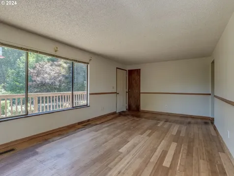 301 Cedar Hills Road Longview WA 98632