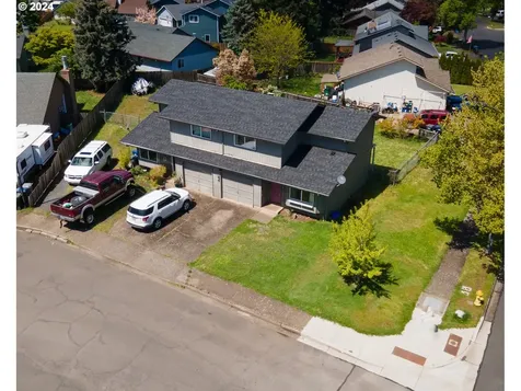 4072/4074 N Clarey Street Eugene OR 97402