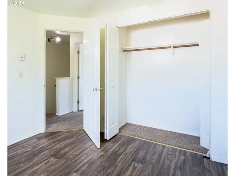 4072/4074 N Clarey Street Eugene OR 97402