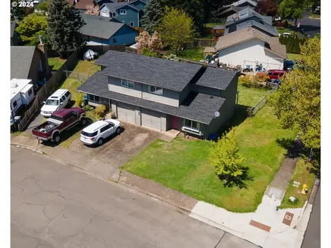 4072/4074 N Clarey Street Eugene OR 97402