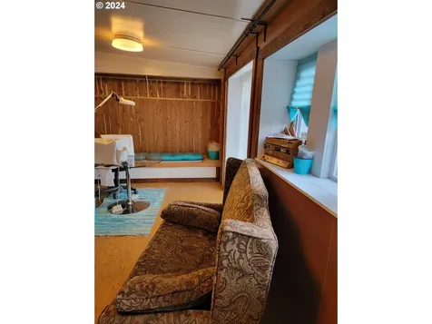 2138 NE 112th Avenue Portland OR 97220