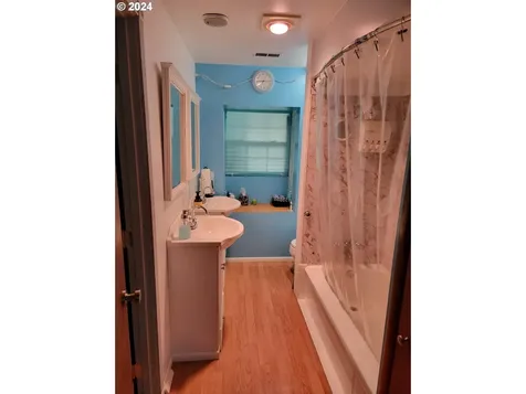 2138 NE 112th Avenue Portland OR 97220