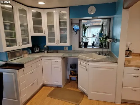2138 NE 112th Avenue Portland OR 97220
