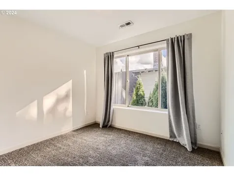9111 N Seward Avenue Portland OR 97217