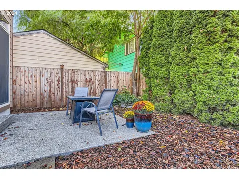 9111 N Seward Avenue Portland OR 97217